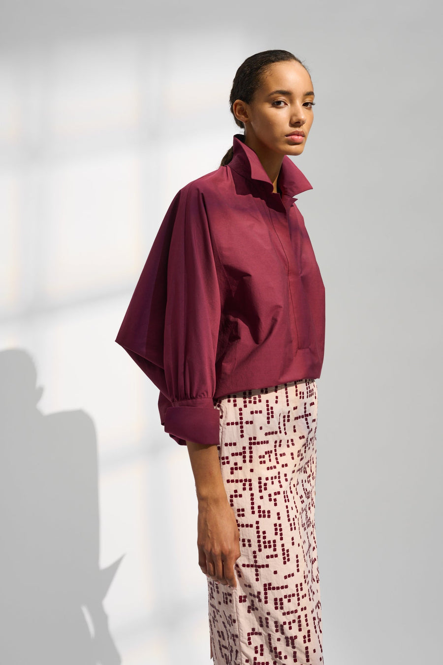 NATAN ANOUK STRETCH COTTON BLOUSE IN BORDEAUX