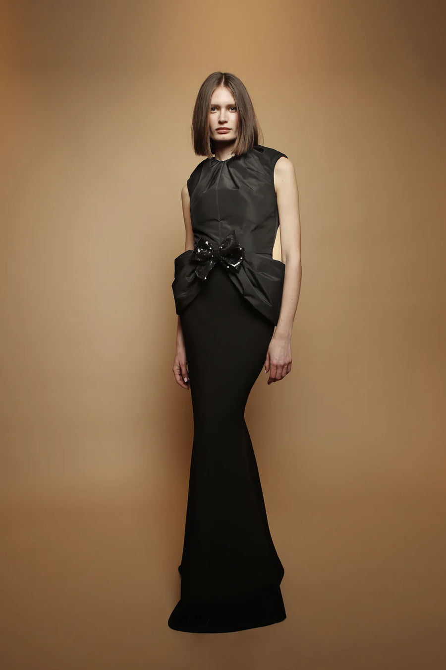 THE 2ND SKIN TAFETTA SLEEVELESS PADDED TOP