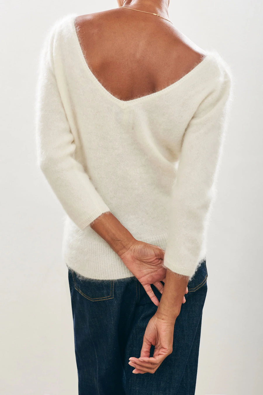 JUMPER 1234 BRUSHED VEE IN CREAM