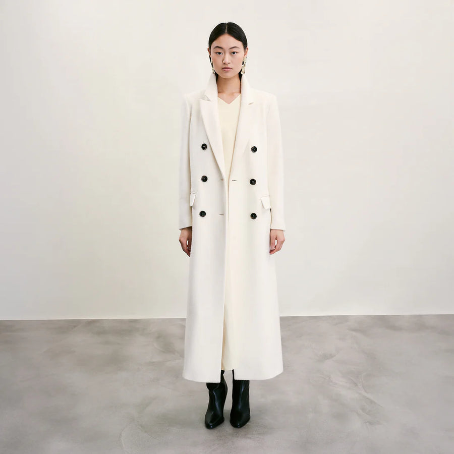 THE LANDSKEIN CELESTE COAT IN IVORY
