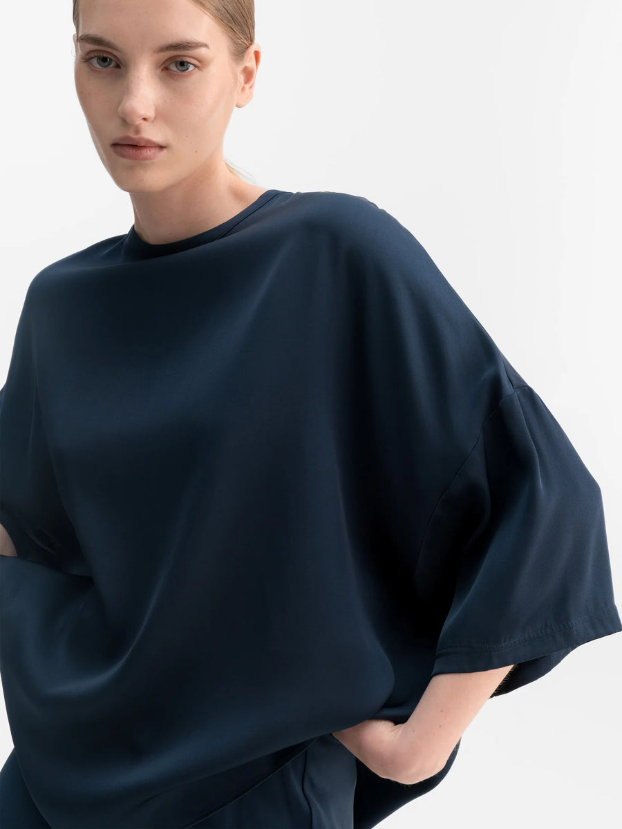AHLVAR GALLERY THESS SILK TEE IN MIDNIGHT BLUE