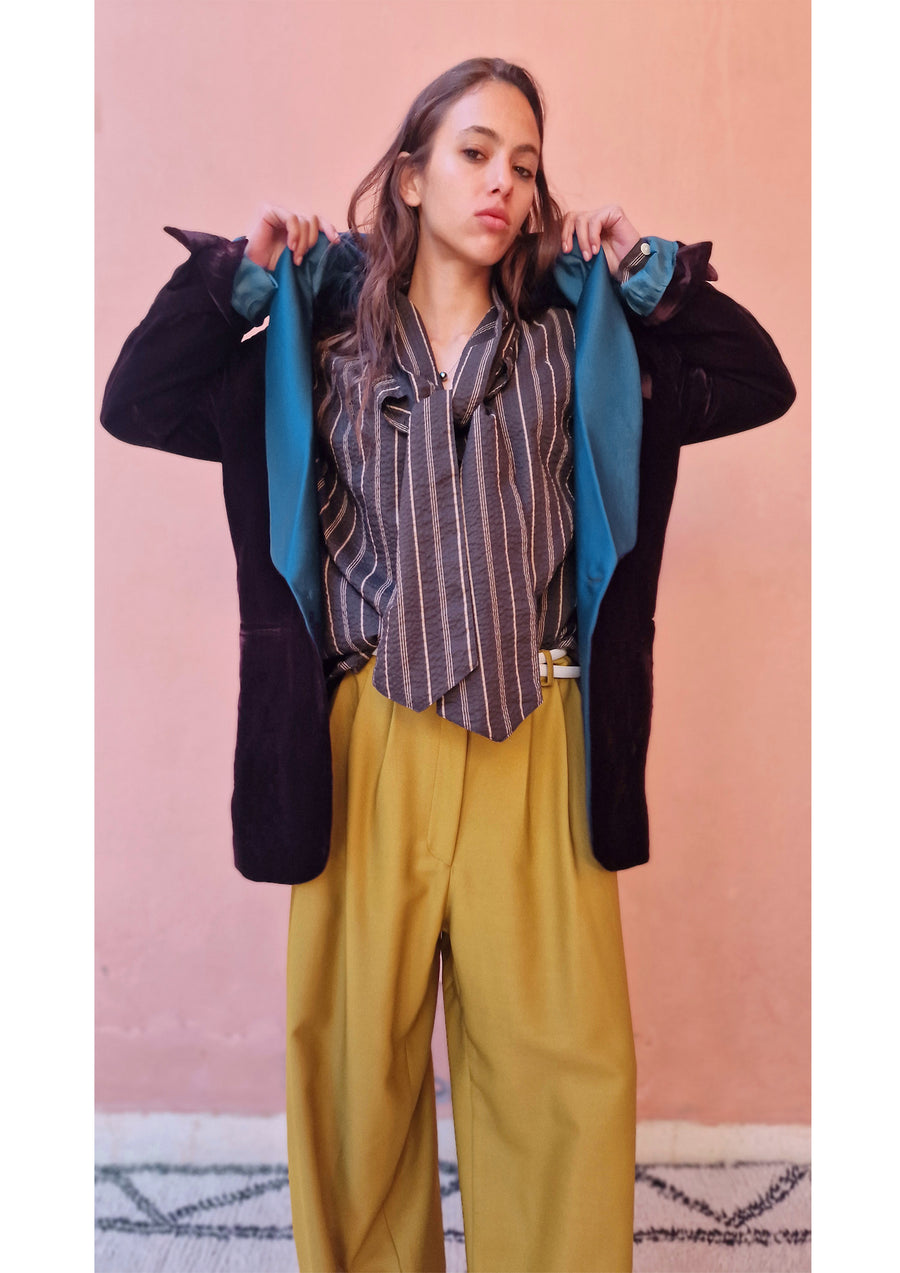 CLARAMONTE VELVET SUIT JACKET IN CHOCOLATE