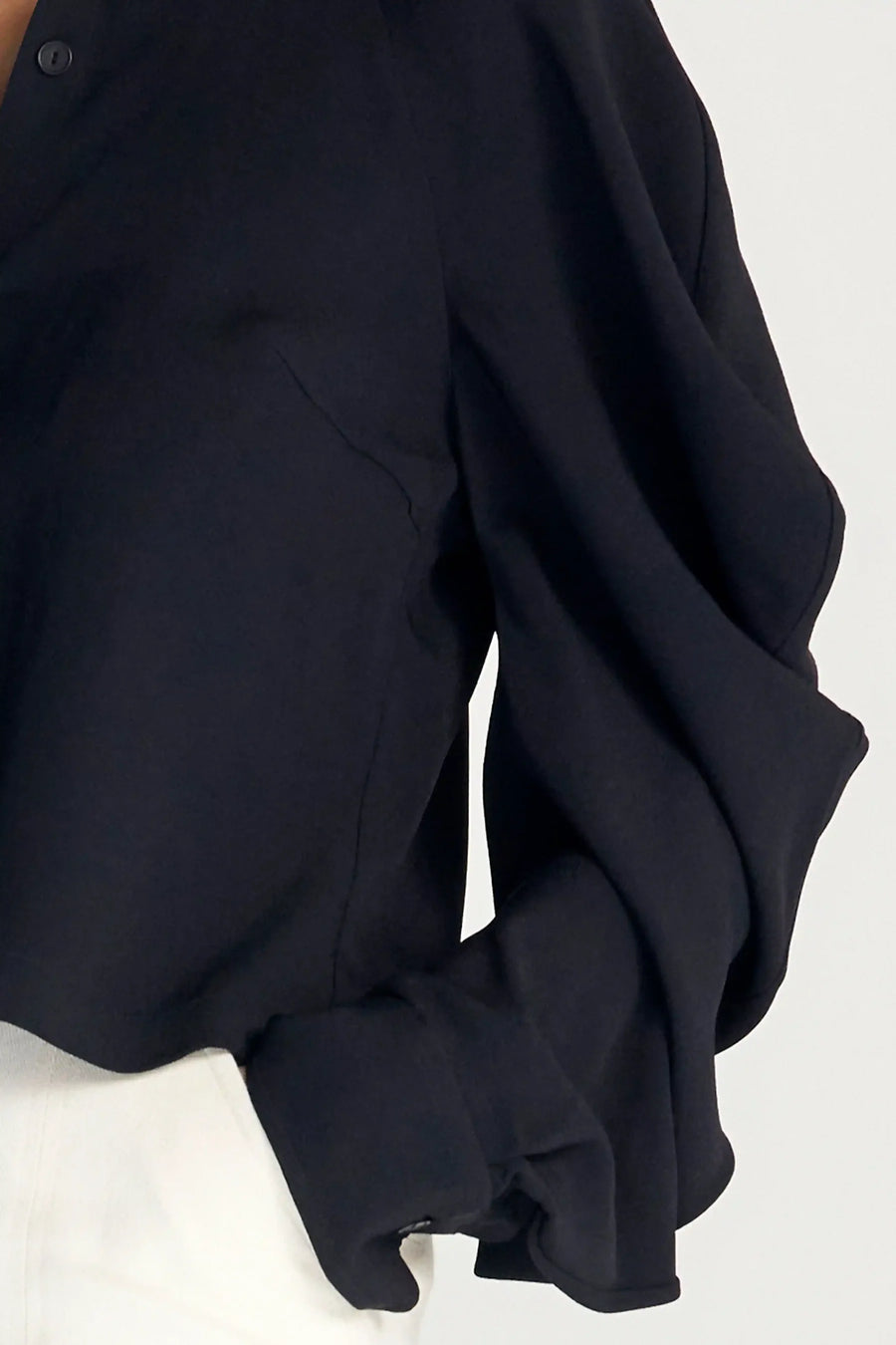 PALMER HARDING PLENITUDE SHIRT IN BLACK CREPE