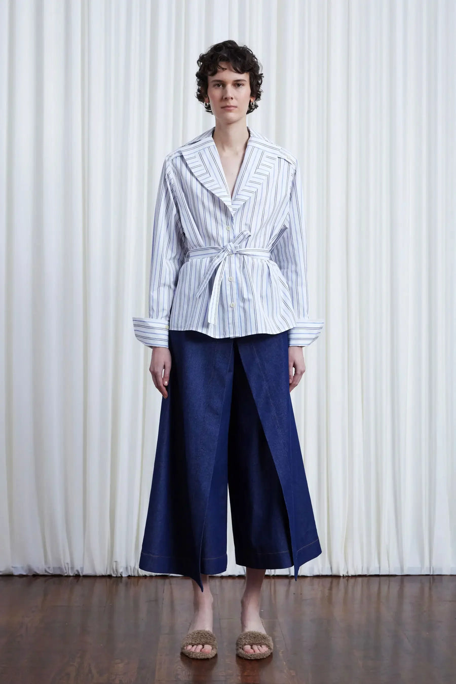 PALMER HARDING REFUGE SHIRT IN BLUE COTTON MULTI STRIPE