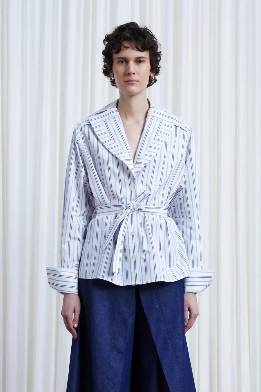 PALMER HARDING REFUGE SHIRT IN BLUE COTTON MULTI STRIPE