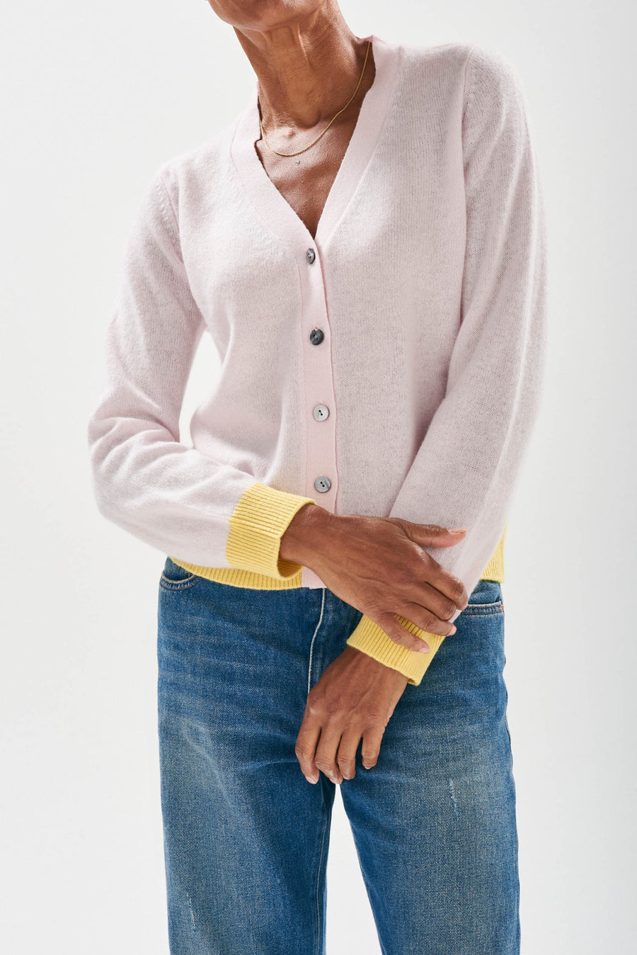 JUMPER 1234 CONTRAST CARDIGAN IN MARSHMALLOW AND LIGHT YELLOW