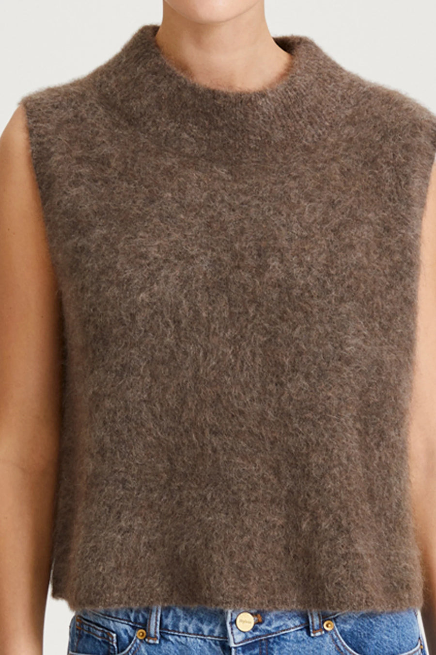 STYLEIN NELLIE TOP IN BROWN