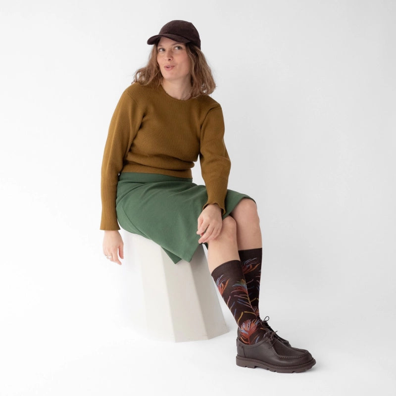 BONNE MAISON DARK BROWN FLORAL KNEE HIGH SOCKS