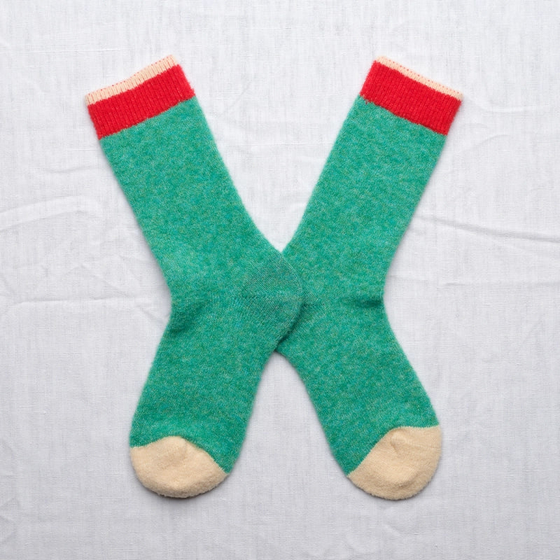 BONNE MAISON PLAIN GREEN/RED/NATURAL MID-CALF SOCKS