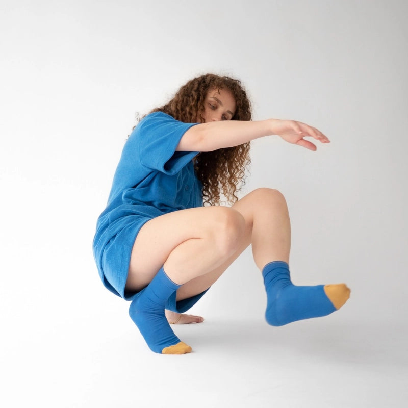 BONNE MAISON BRIGHT BLUE WITH CONTRASTING TOE MID-CALF SOCKS