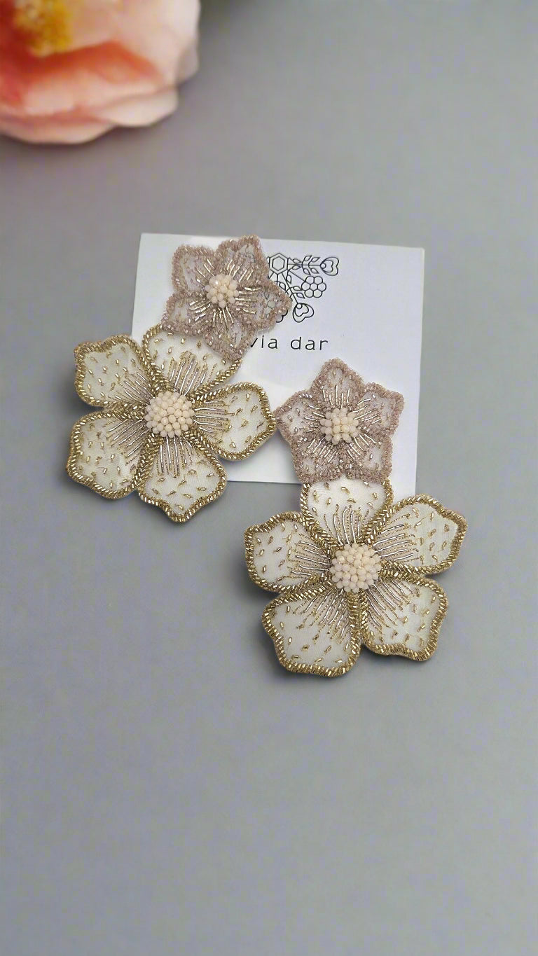 OLIVIA DAR MAXI PEONIE EARRINGS IN GOLD