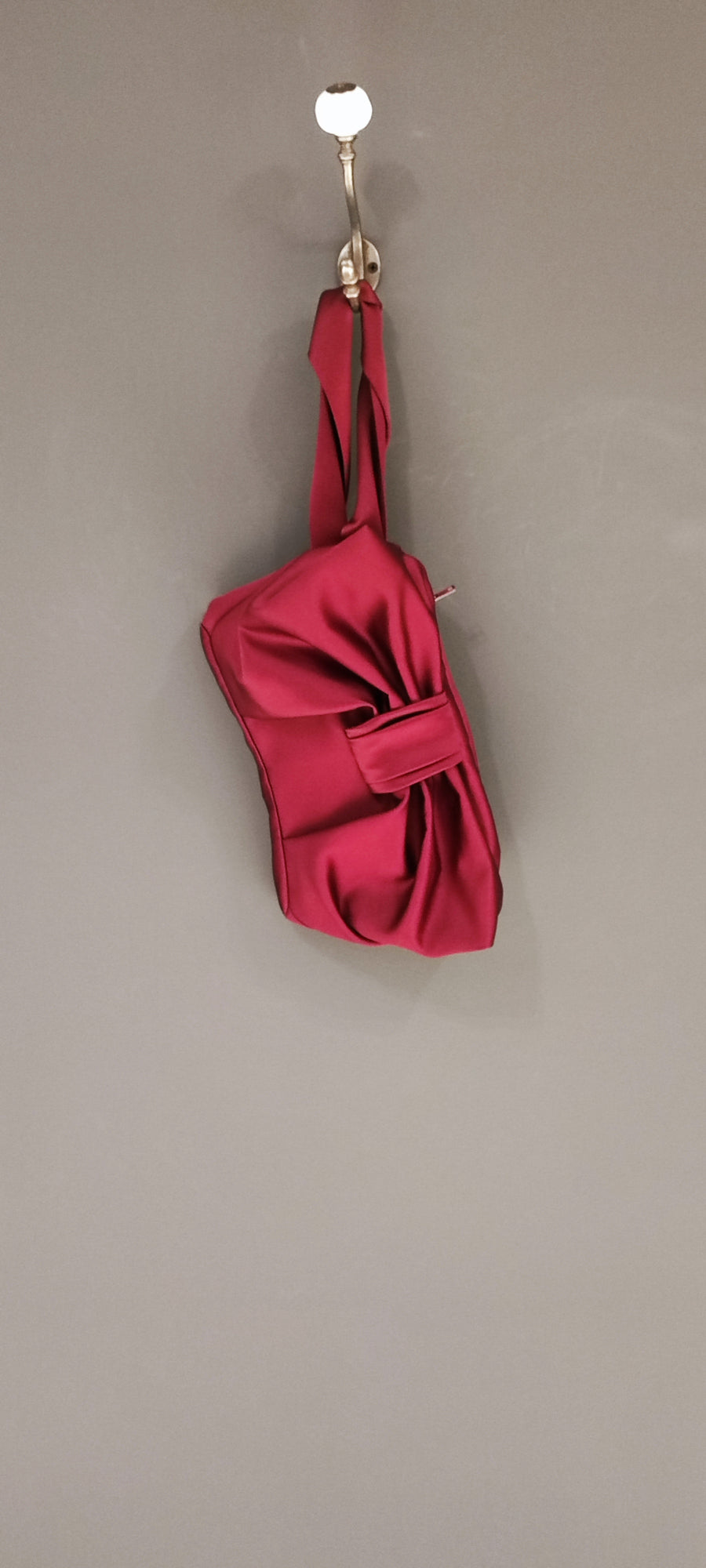 AUGUST NIGHT SATIN BOW CLUTCH IN BORDEAUX