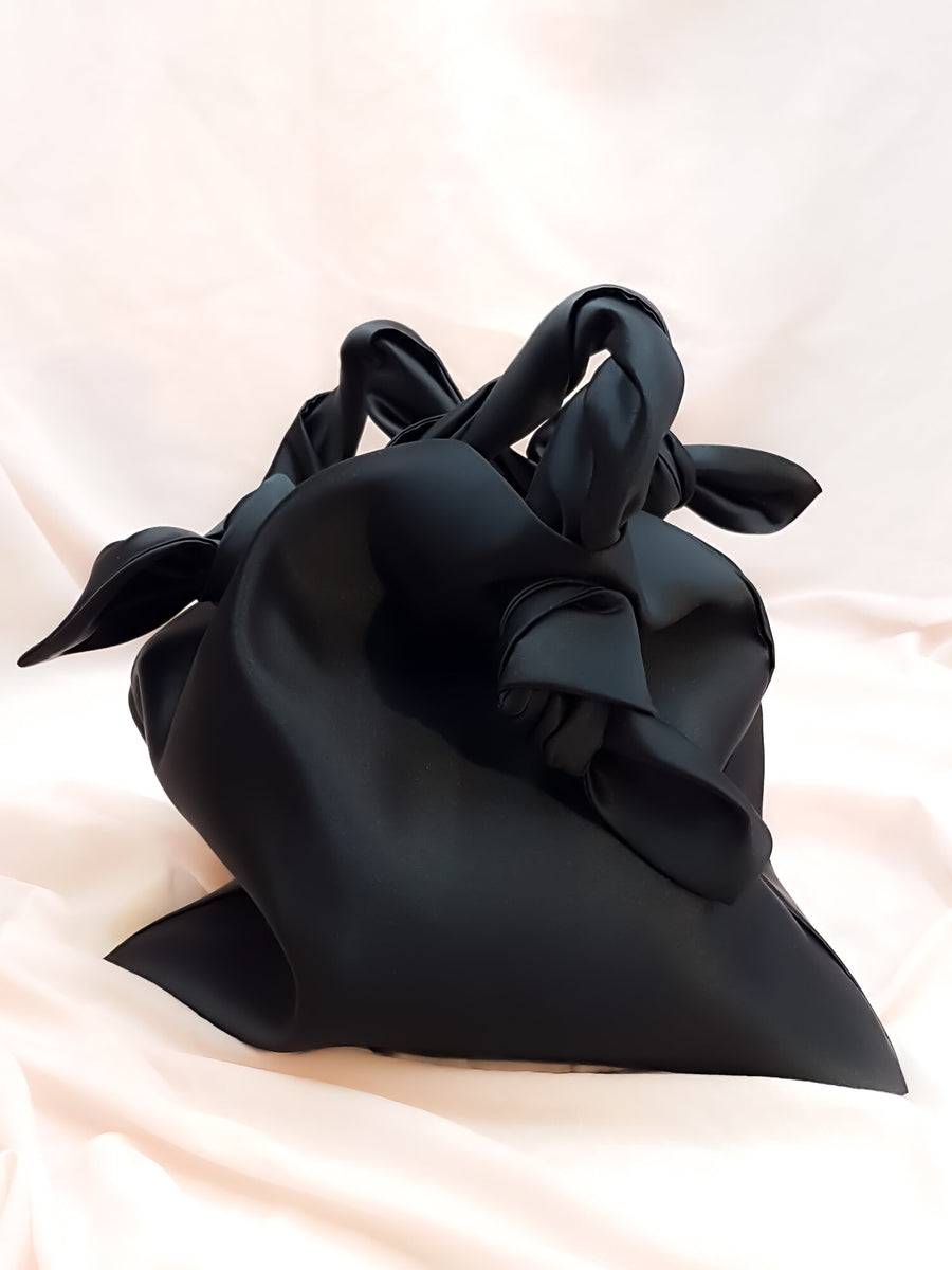 AUGUST NIGHT KNOT TOTE IN BLACK