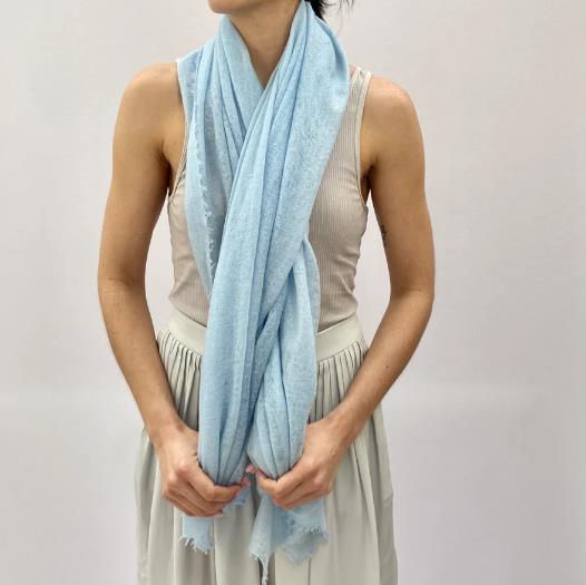 SIAN JACOBS MARMEE CASHMERE SCARF/SHAWL IN LIGHT BLUE