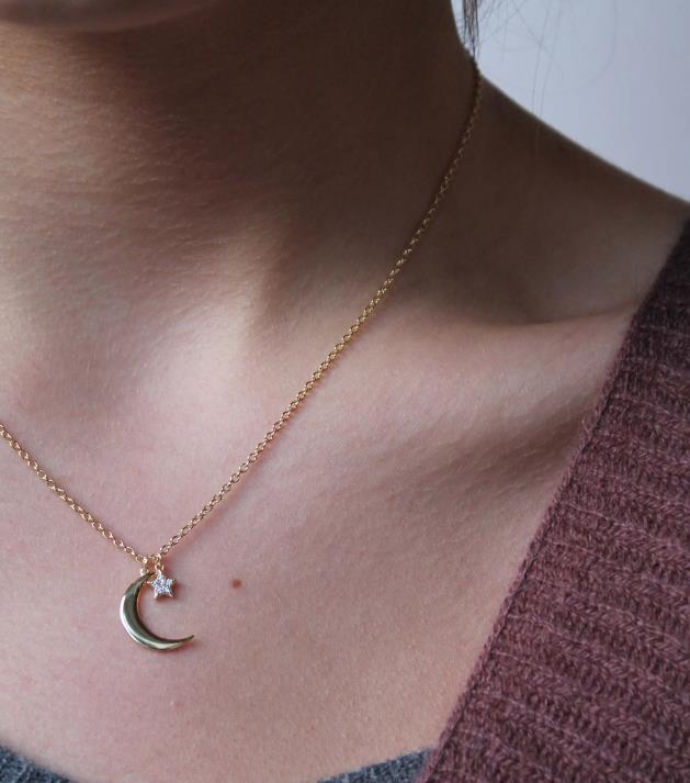 MARY K GOLD CRESCENT MOON & PAVE STAR NECKLACE